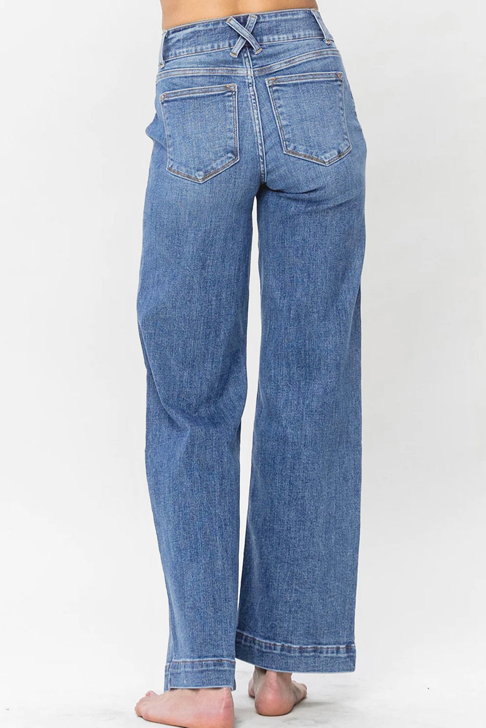 Straight Leg Jeans | High Waist